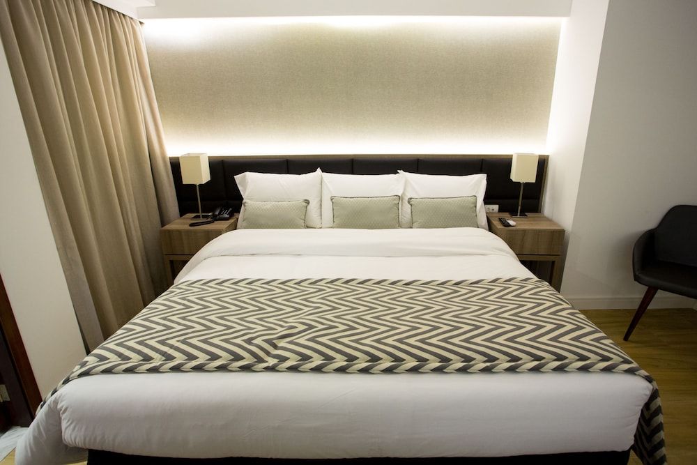 undefined Royal Regency Palace Hotel 9