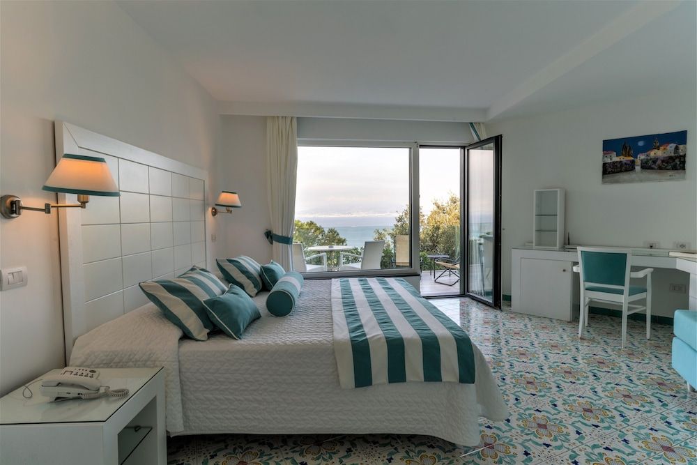 undefined Grand Hotel President 4