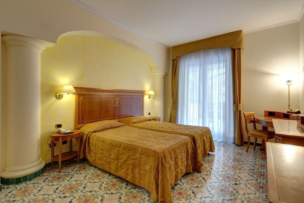 undefined Grand Hotel President 3