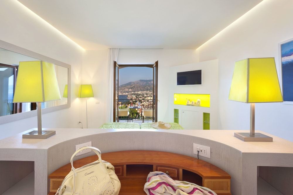 undefined Grand Hotel President 10
