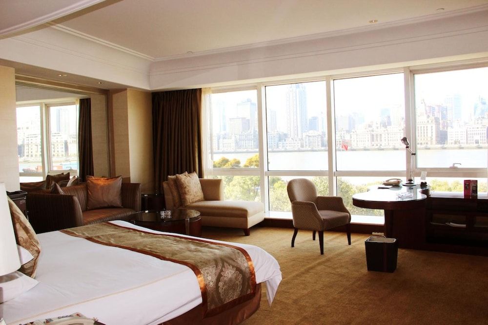 undefined Oriental Riverside Hotel 5