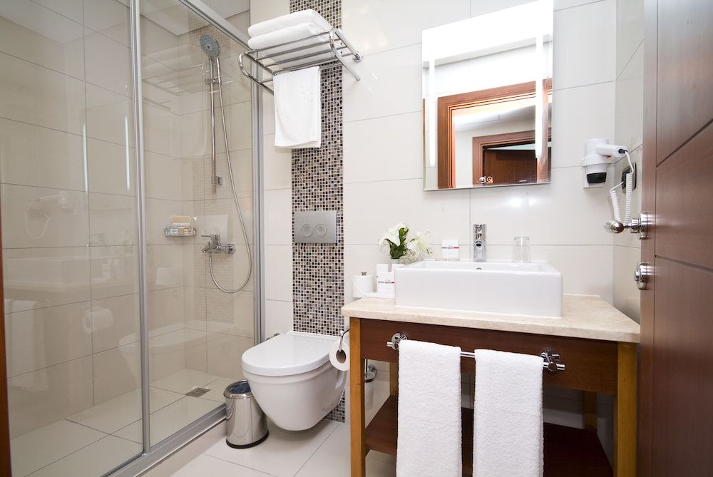 Innpera Hotel Standard Double or Twin Room 5