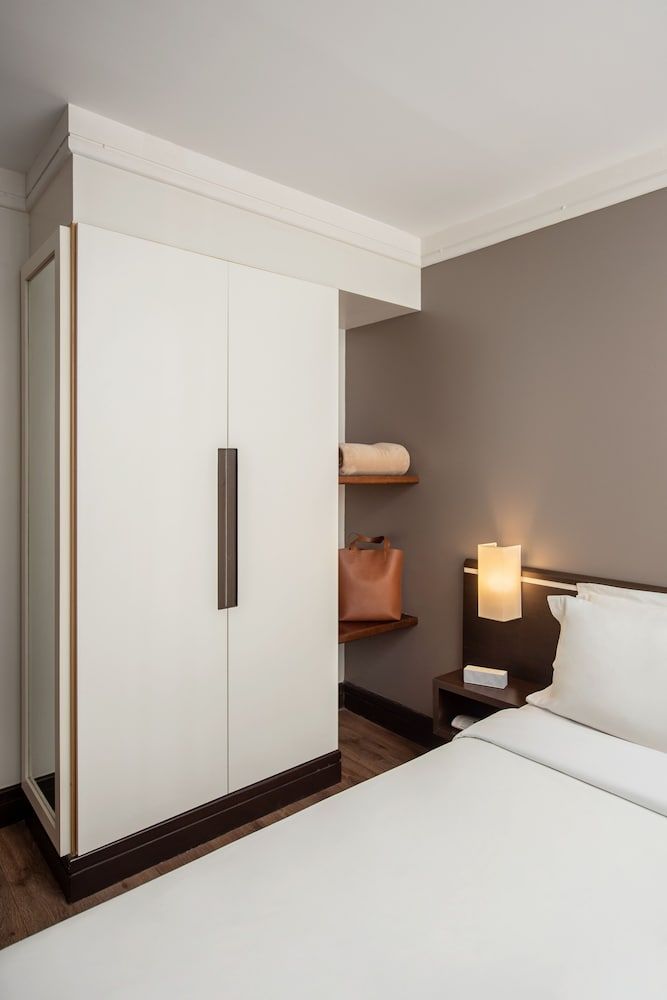 Luxo Casal - 1 Cama Queen