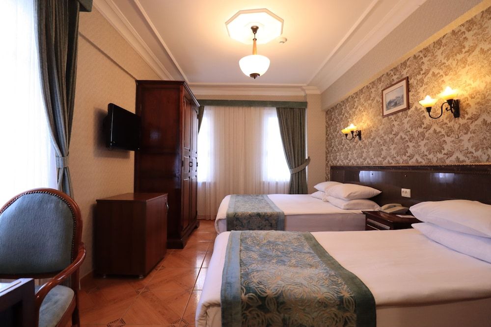 Blue House Hotel Standard Triple Room 2
