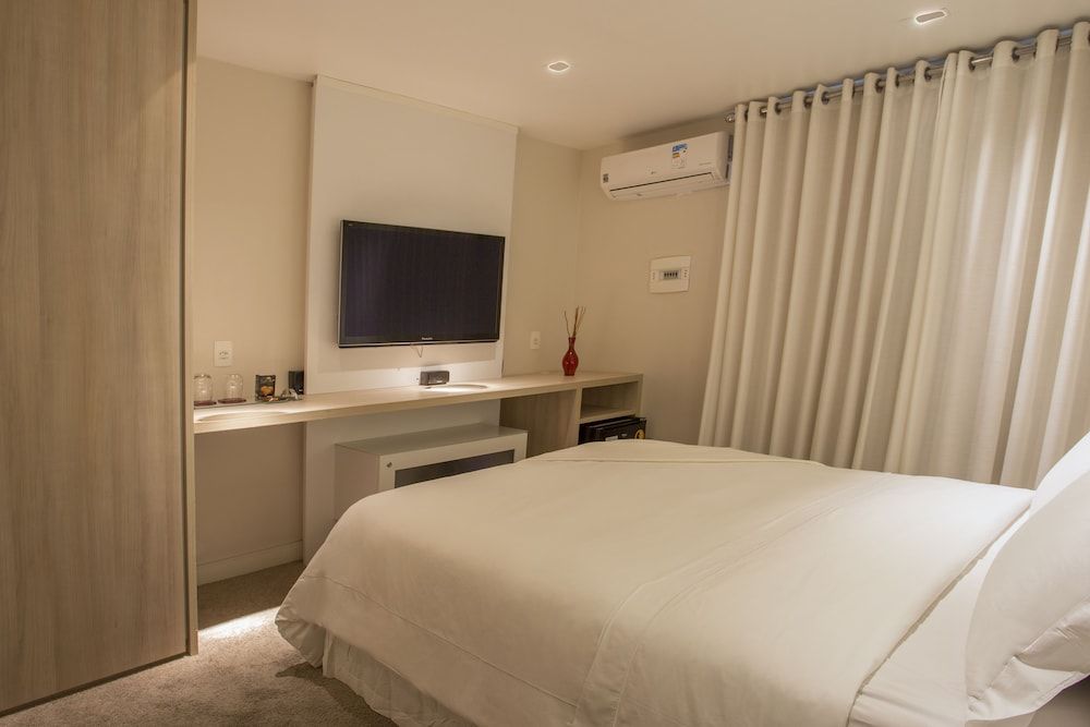 Room (Mignon)