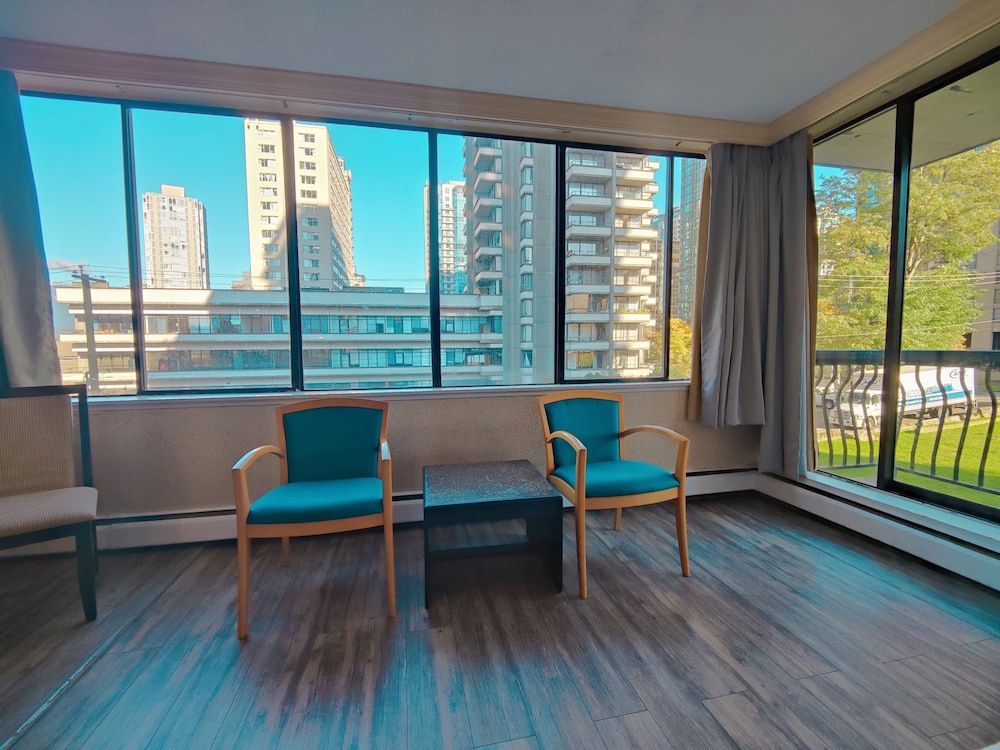 Divya Sutra Suites on Robson Downtown Vancouver Two Queen Bed Apartment with Balcony 2