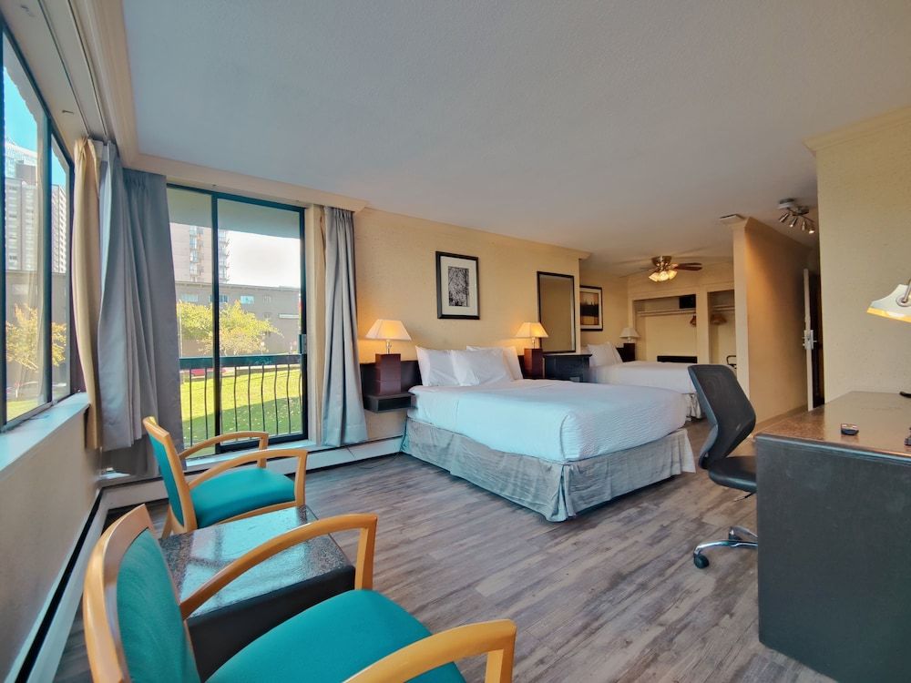 undefined Divya Sutra Suites on Robson Downtown Vancouver 2