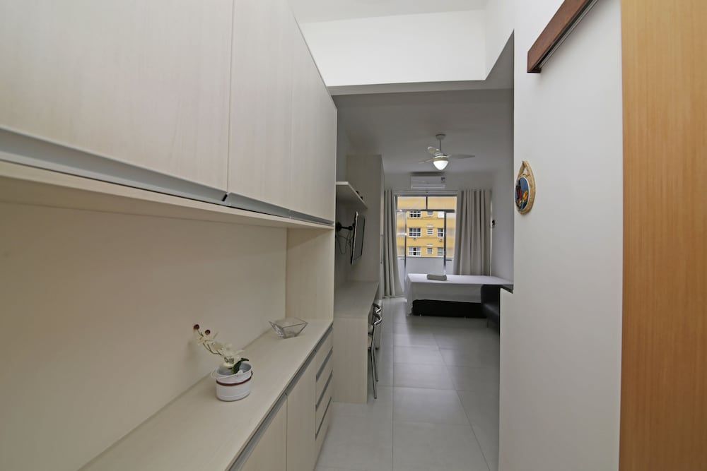 Rio Rentals 021- C066 Studio com maquina de lavar em Copacabana Apartment 16