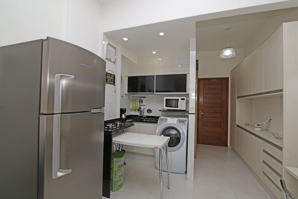 undefined Rio Rentals 021- C066 Studio com maquina de lavar em Copacabana 3