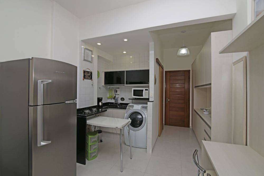 undefined Rio Rentals 021- C066 Studio com maquina de lavar em Copacabana 2