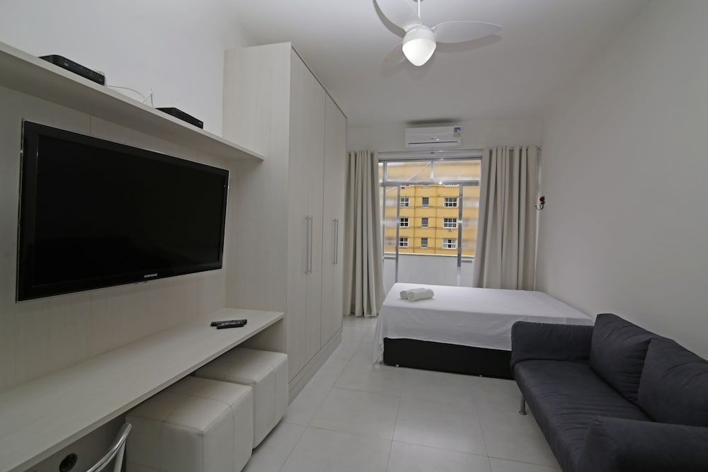 Rio Rentals 021- C066 Studio com maquina de lavar em Copacabana Apartment 14