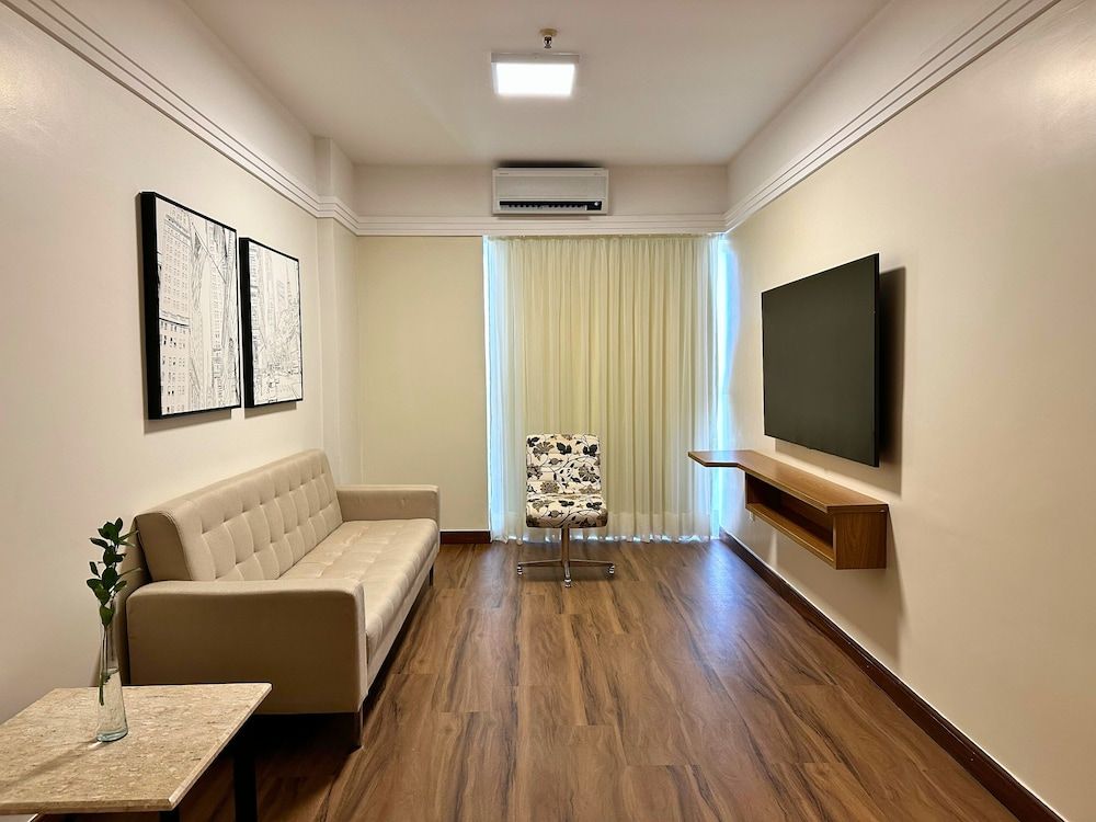 Manhattan Plaza Superior Twin Room 16