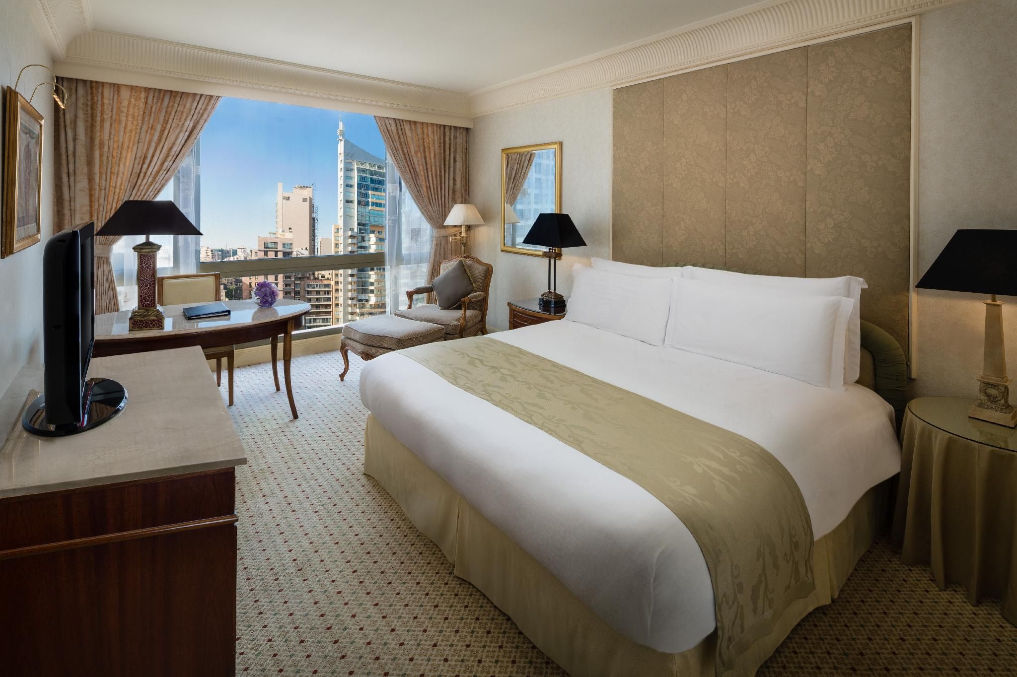 1 King Bed Junior Suite City View