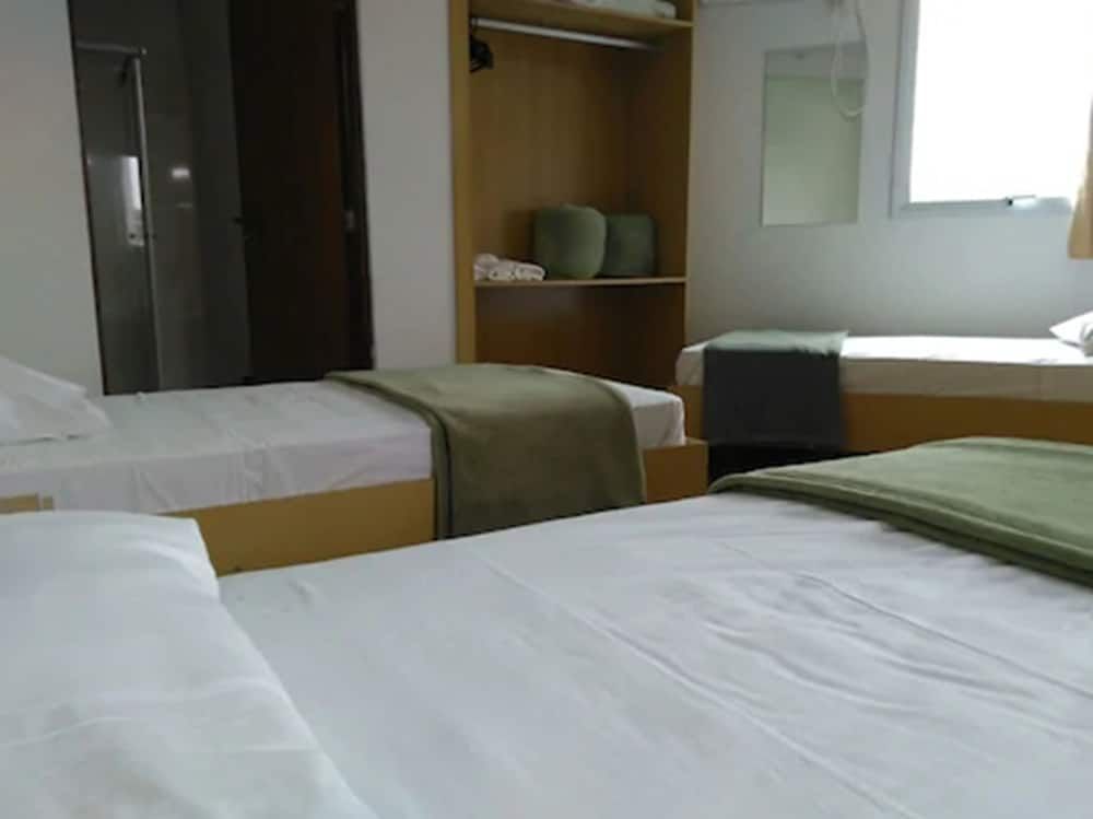 undefined Hotel Family 7