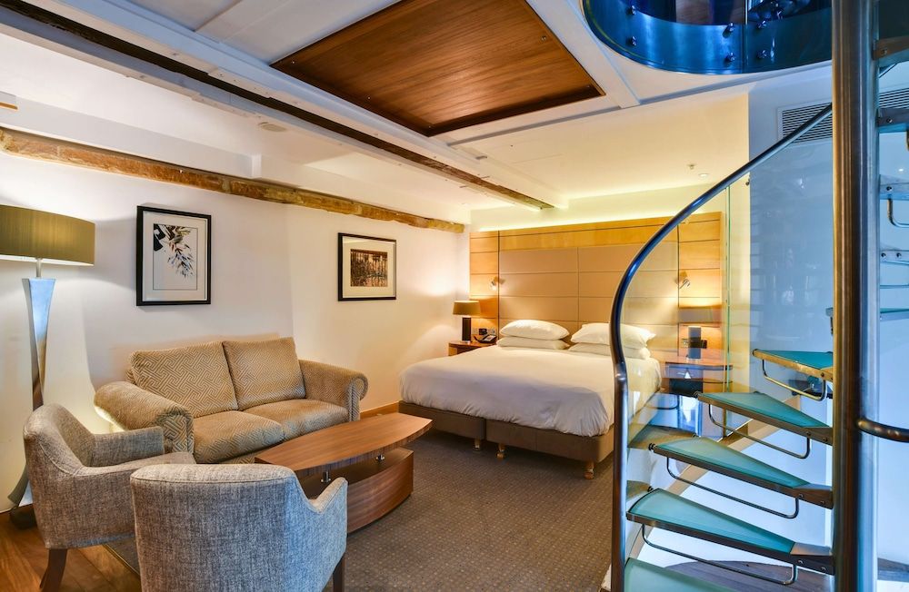 Tower Suite, 1 King Bed, Tower, City View