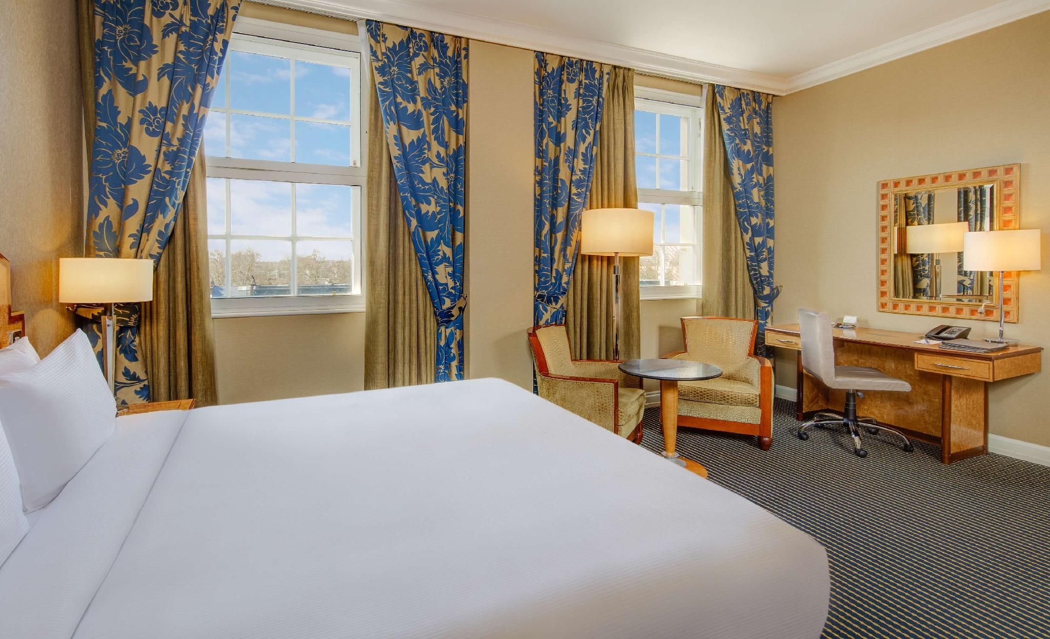 Double Deluxe Room