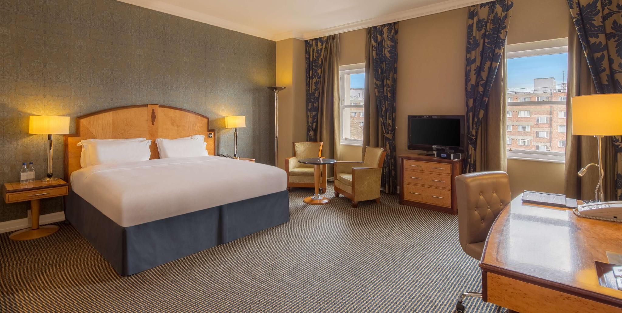 undefined Hilton London Paddington 9