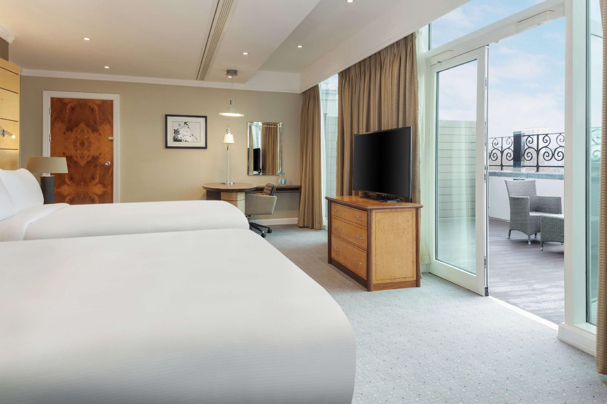 FAMILY TERRACE SUITE