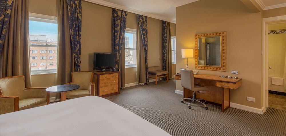Junior Suite, 1 King Bed