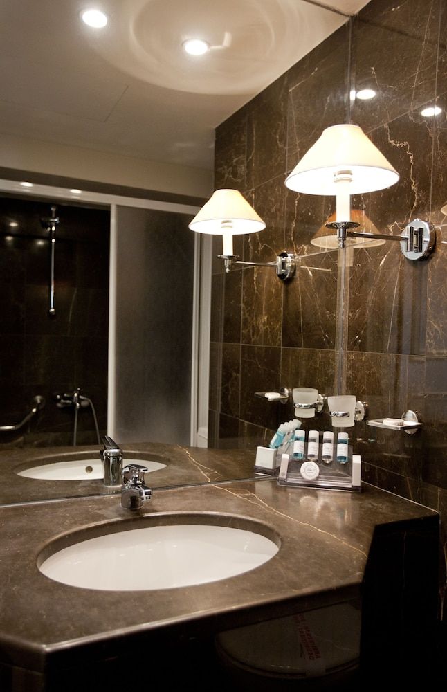 Hera Hotel Standard Room, Acropolis View 3