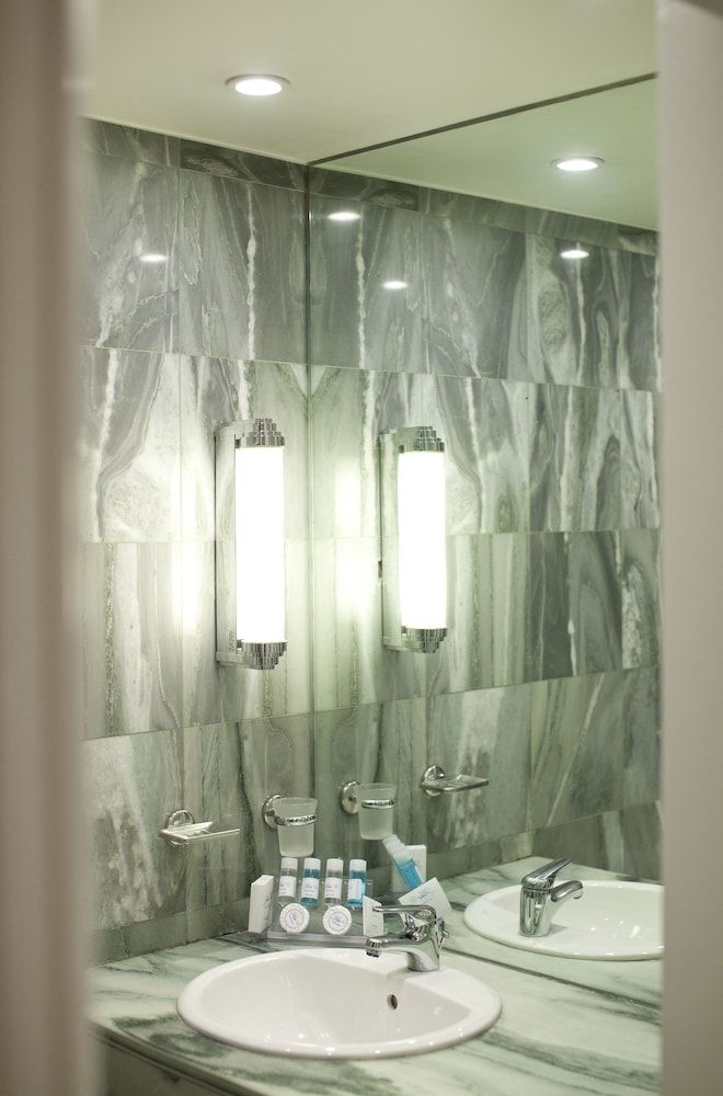 Hera Hotel Standard Room, Acropolis View 4