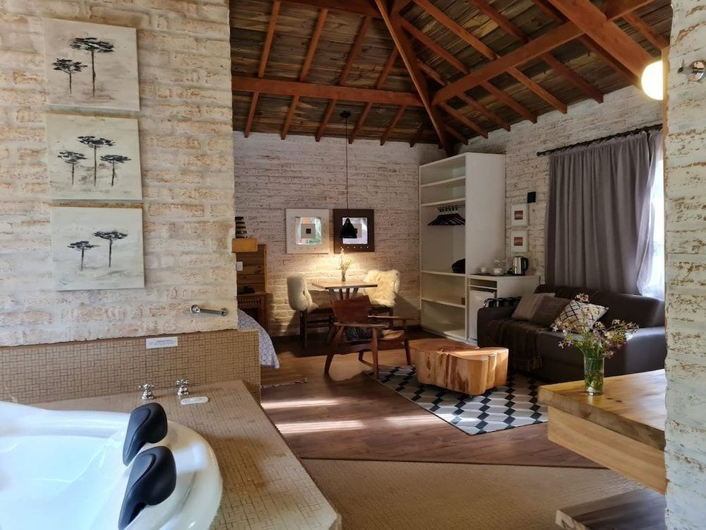 Pousada Toca da Coruja Luxury Double Room, 1 King Bed, Hot Tub, Garden Area 7