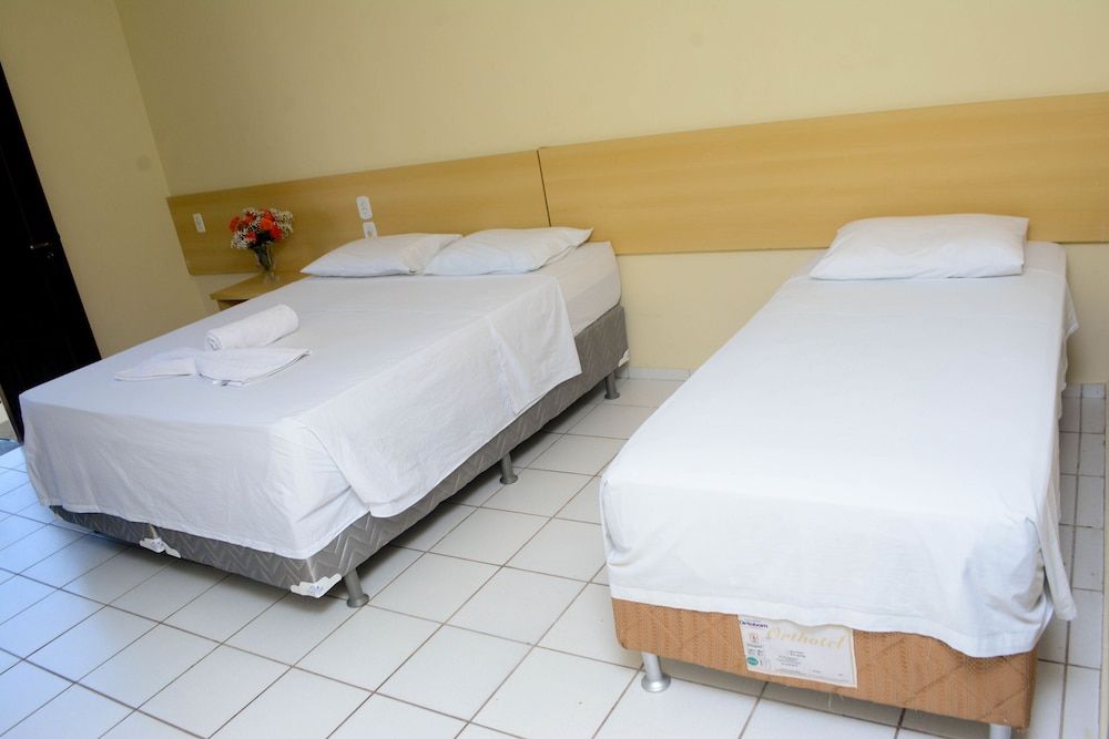 Triple Room, Multiple Beds