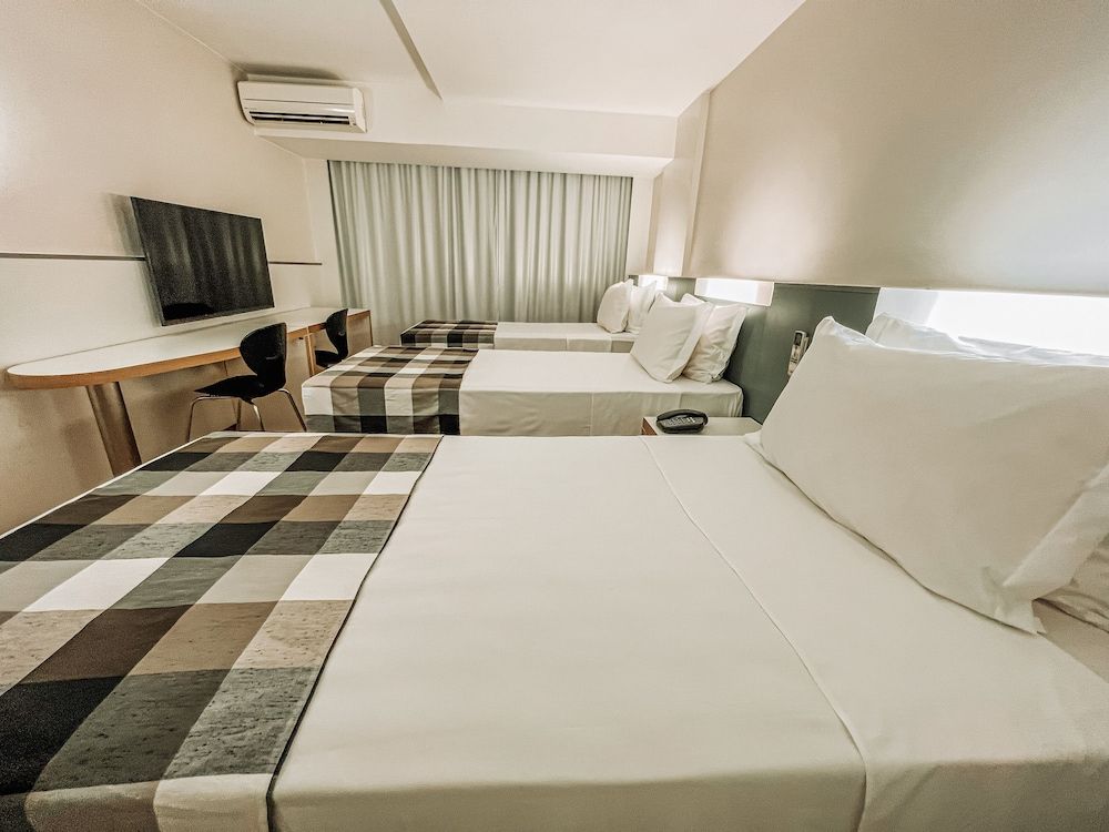 St. Paul Plaza Standard Triple Room 4