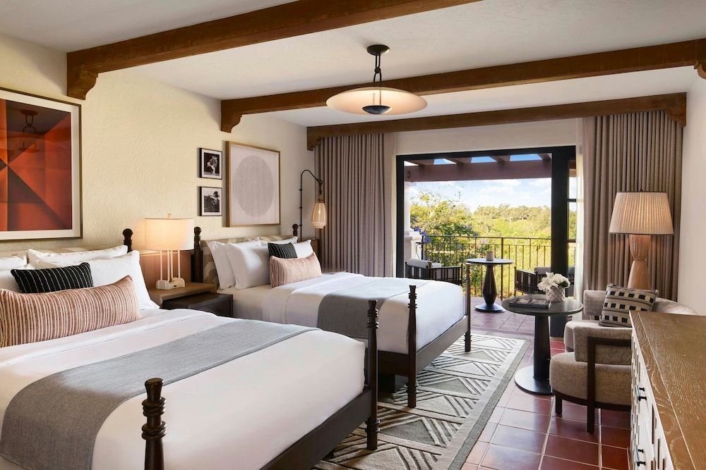 Deluxe Room, 2 Queen Beds, Non Smoking, Resort View