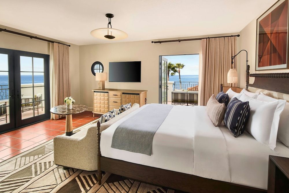 Room, 1 King Bed, Non Smoking, Ocean View