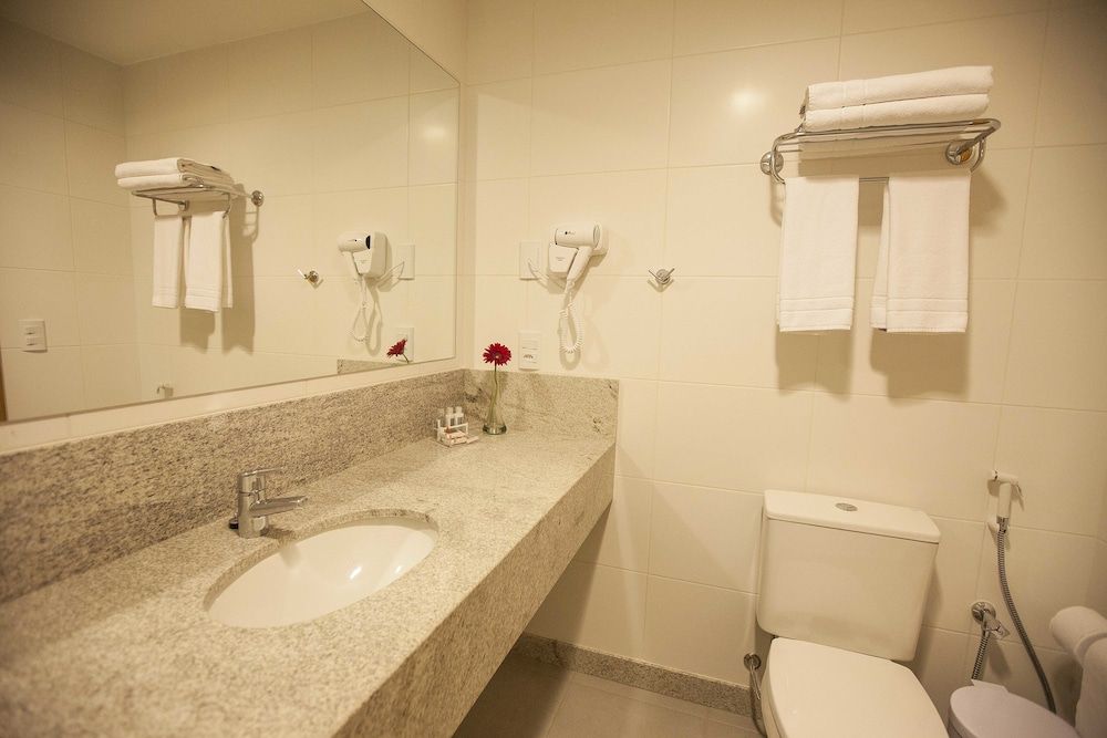 Intercity Teresopolis Premium Casal - 1 Cama King e 1 Sofá Cama 4