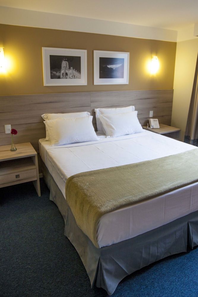 Intercity Teresopolis Standard Casal- 1 Cama Queen 3