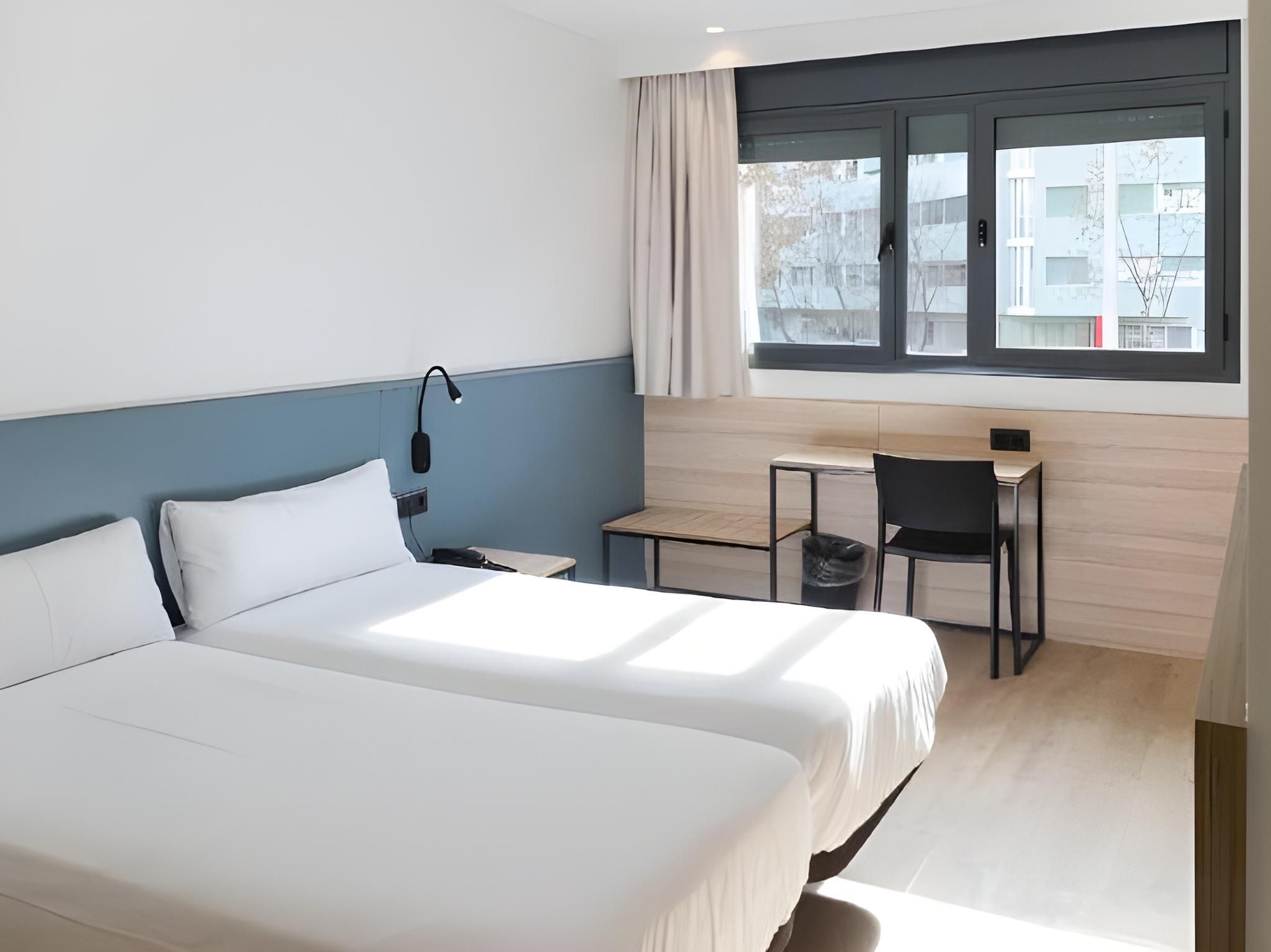 HOTEL SANT PAU Double Room (New Style) 5