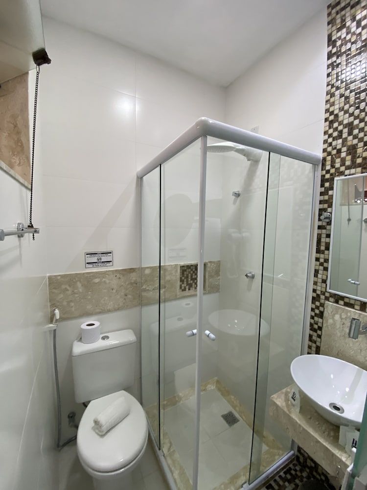 Palace Hotel Angra Triple Room 2