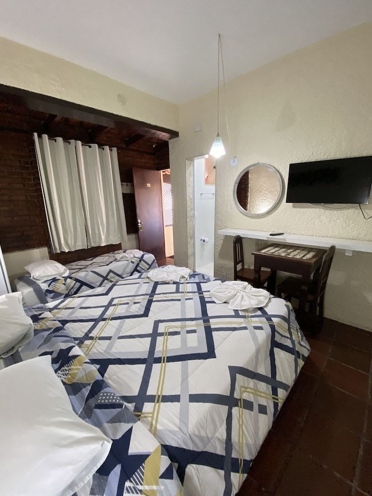 Palace Hotel Angra Triple Room 4