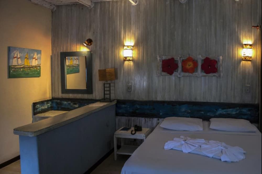 Palace Hotel Angra Quadruple Room 2