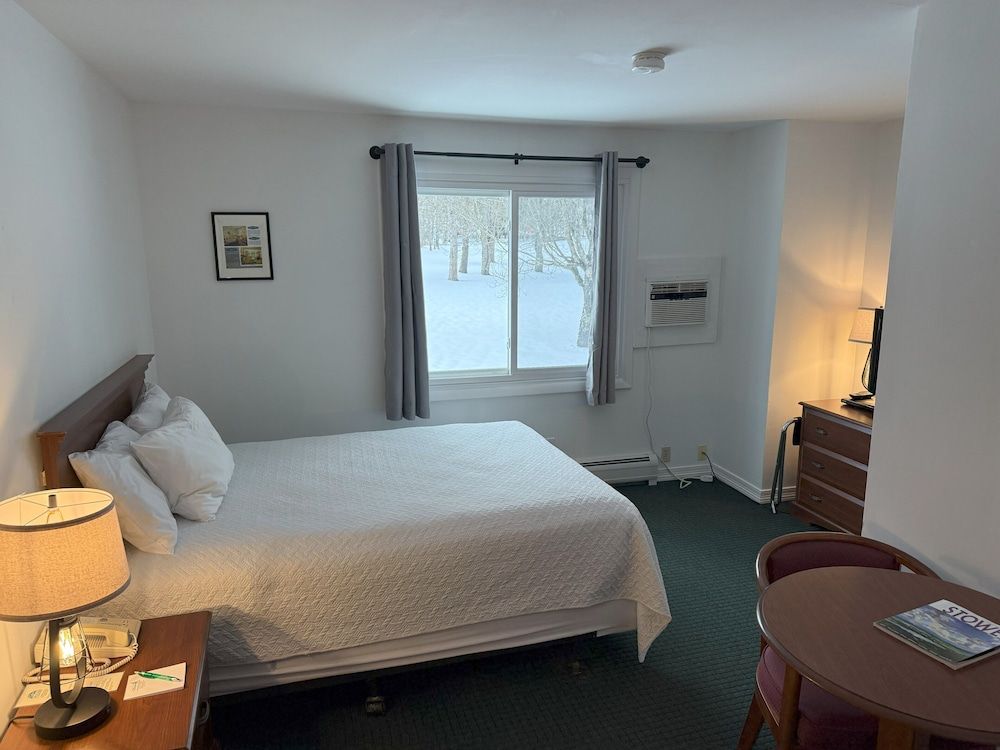 Value Room, 1 Queen Bed