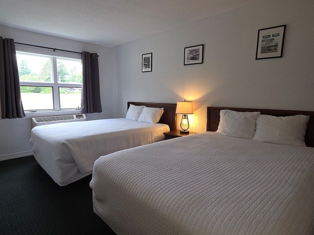 Superior Efficiency, 2 Queen Beds