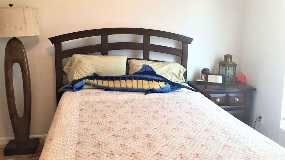 5 Beach Homes Near White Sand Beaches of South Andros