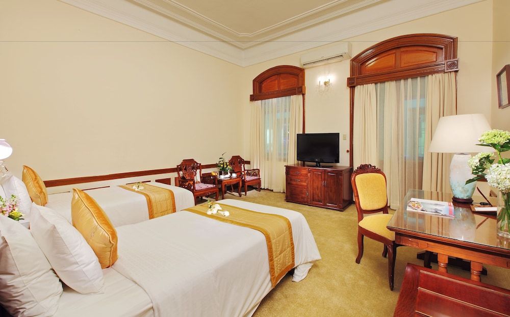 undefined Hotel Continental Saigon 4