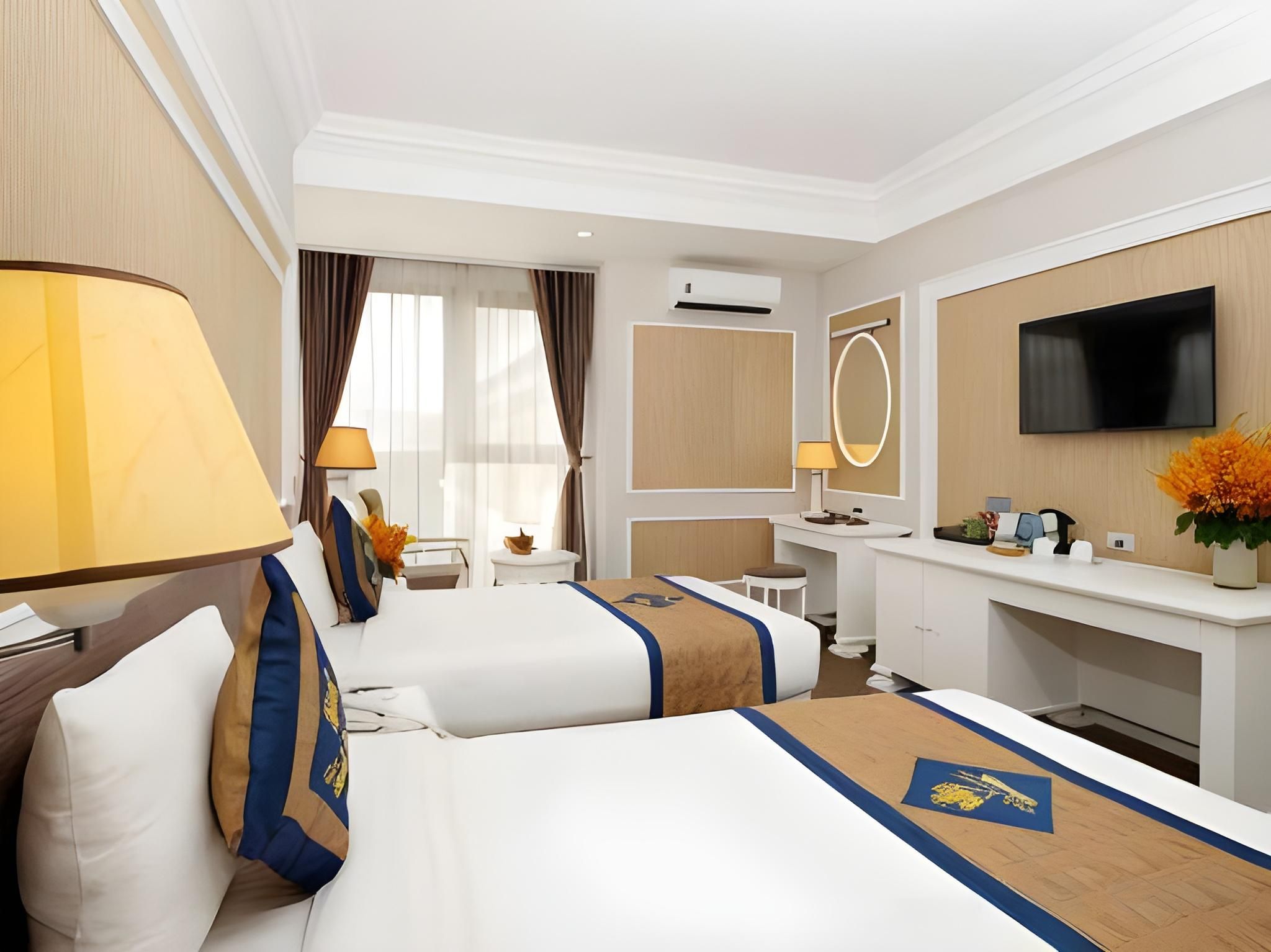 Deluxe Room Twin Bed