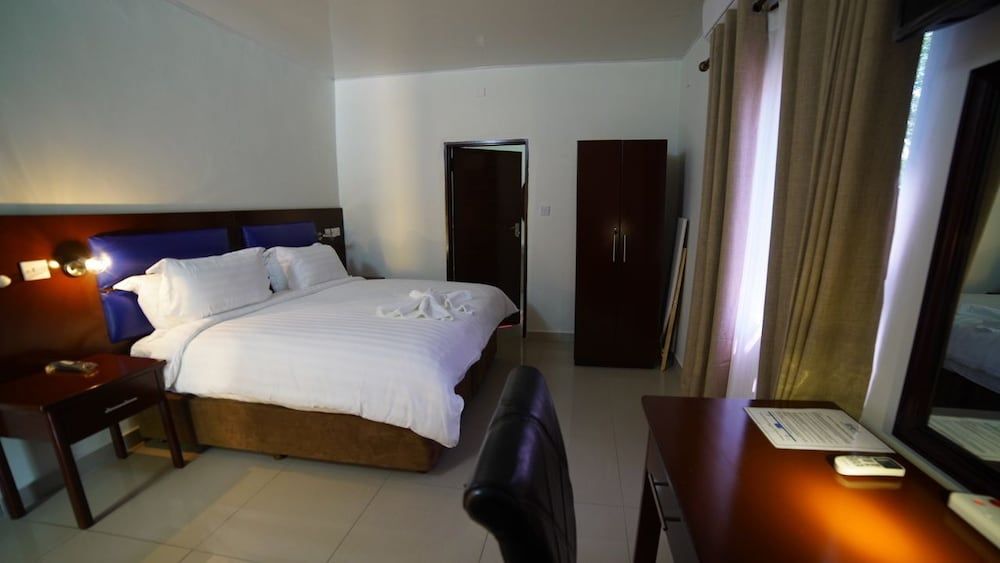 Maun Executive Inn