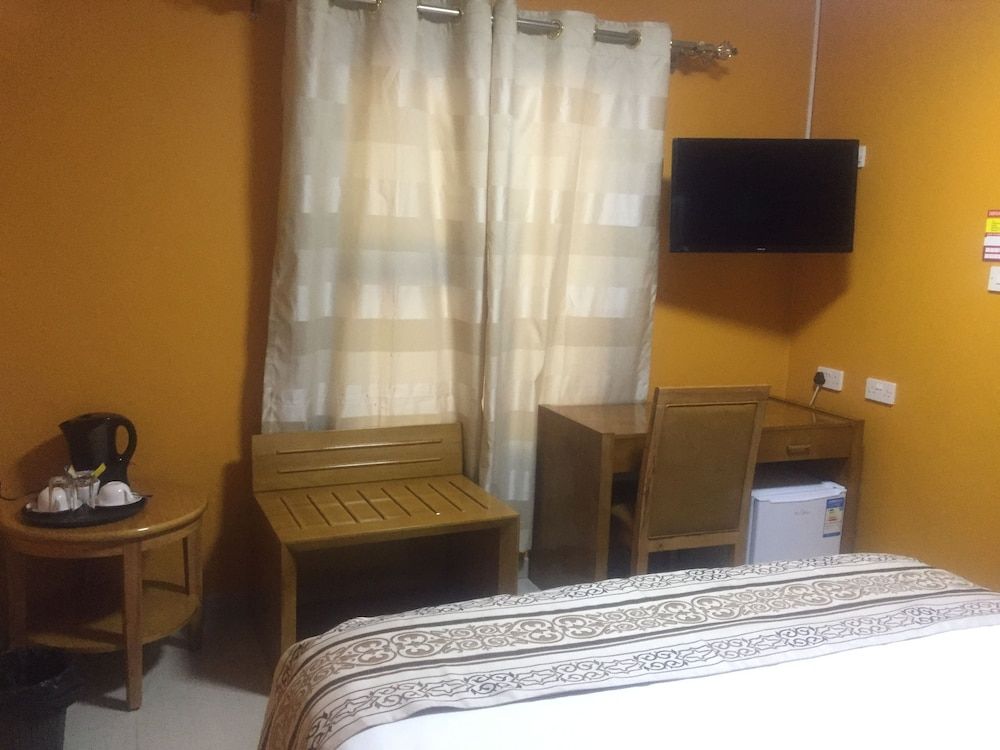 Kings Palace Guest House Standard Double Room, 1 Queen Bed 18