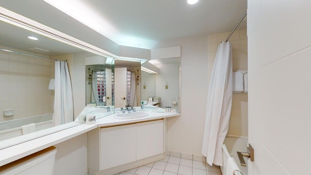 Hébergement Mont-Sainte-Anne Studio, 1 Queen Bed (FOR 2 - Ski-in/Ski-out) 5