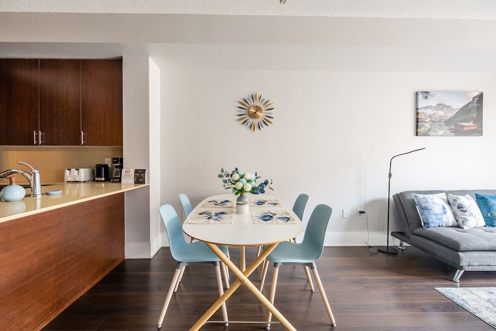 undefined Beautiful Condos In the Heart of Downtown by GLOBALSTAY 5
