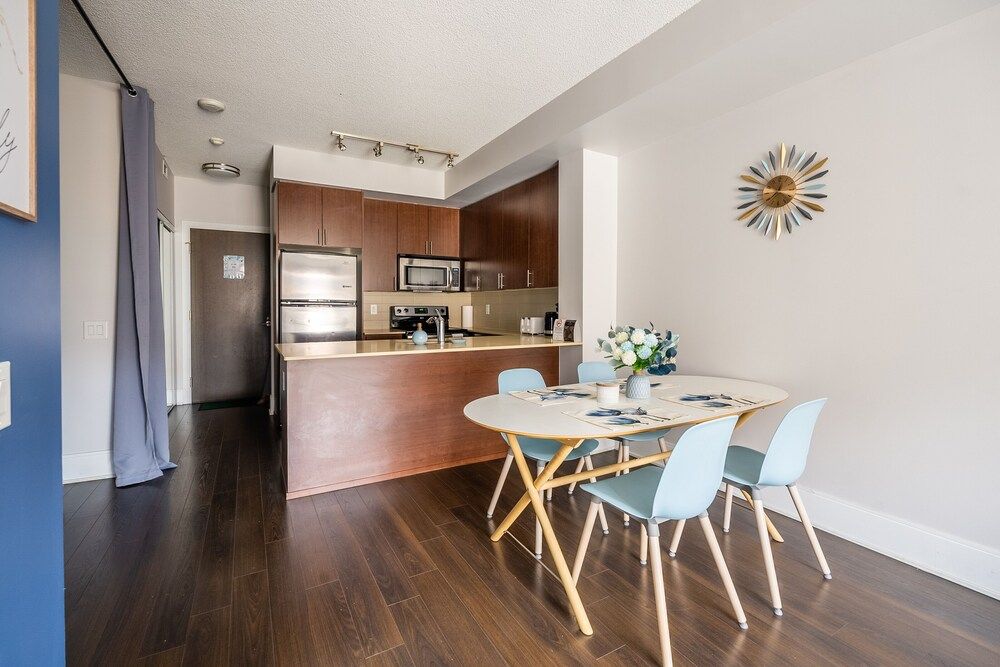 undefined Beautiful Condos In the Heart of Downtown by GLOBALSTAY 4