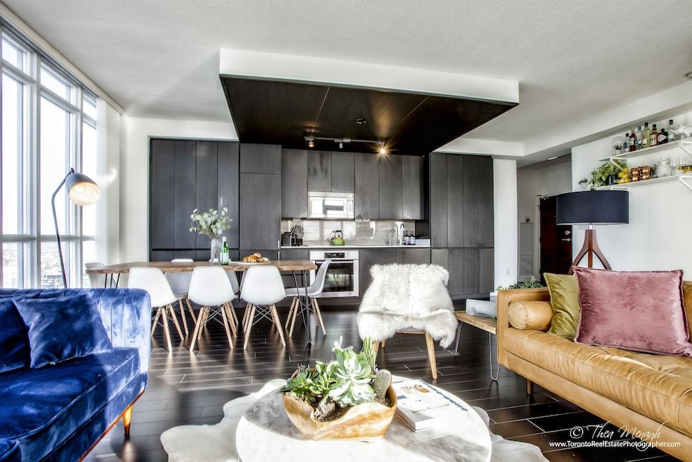 New Modern - DT King W Spacious 3BR Design Condo, 3 Bedrooms, Lake View, Executive Level 9
