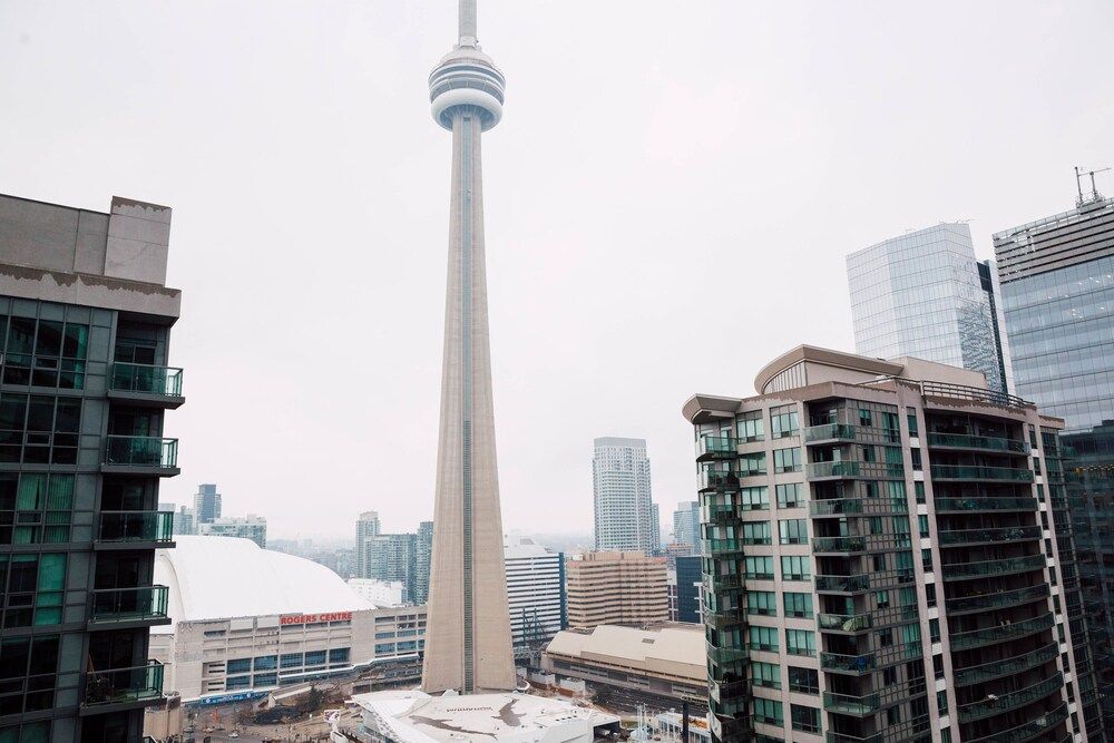 Sarkar Suites - Entertainment District Condo, 2 Bedrooms, 2 Bathrooms 11