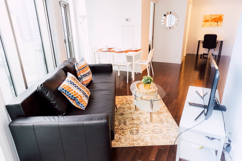 Sarkar Suites - Entertainment District Condo, 2 Bedrooms, 2 Bathrooms 8