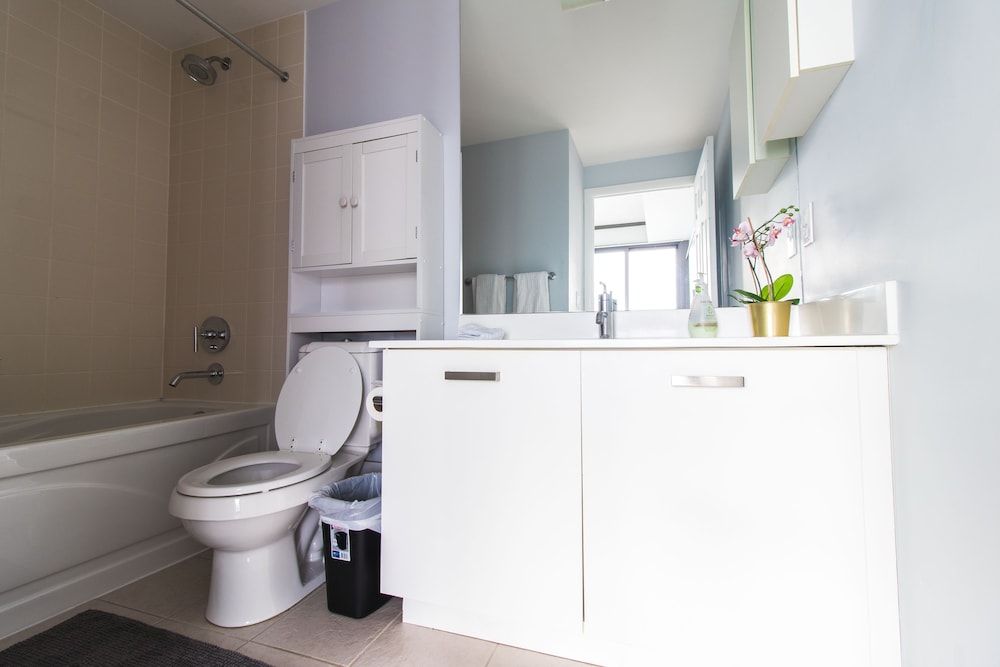 undefined Vacation in Toronto Suites 8